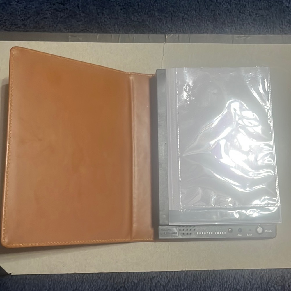 Sharper Image Talking Pictures
Recordable Photo Album 24 Photos
4" X6"